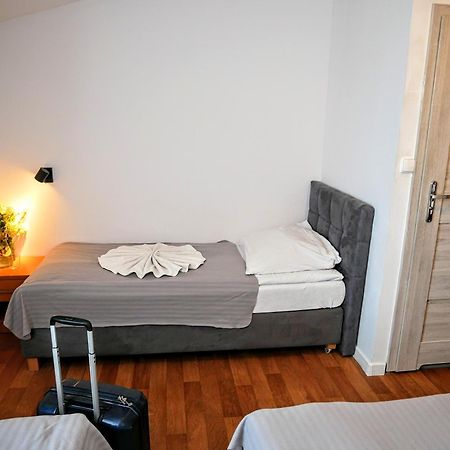 Hostel Evotel Zielonka  Eksteriør bilde