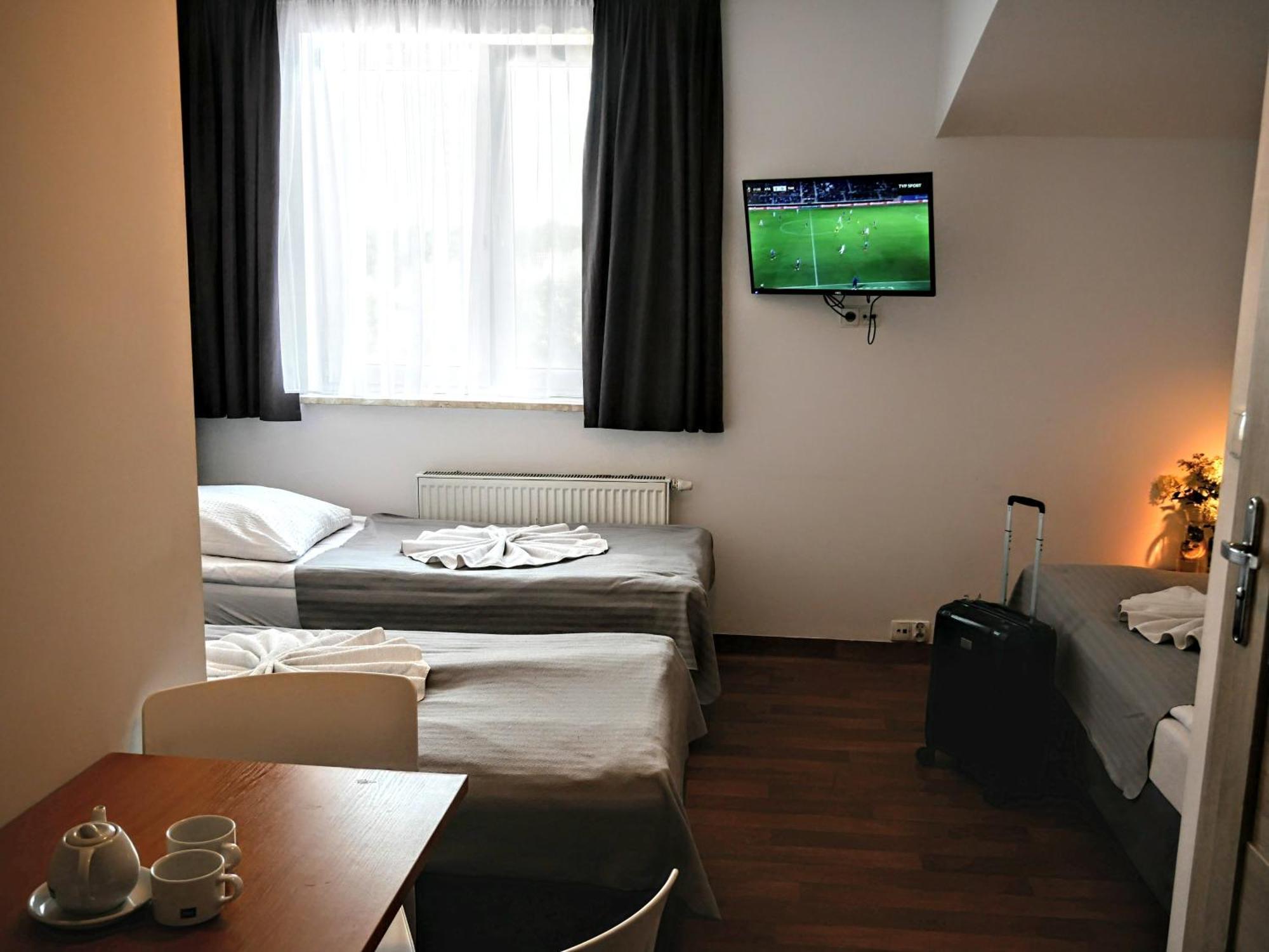 Hostel Evotel Zielonka  Eksteriør bilde