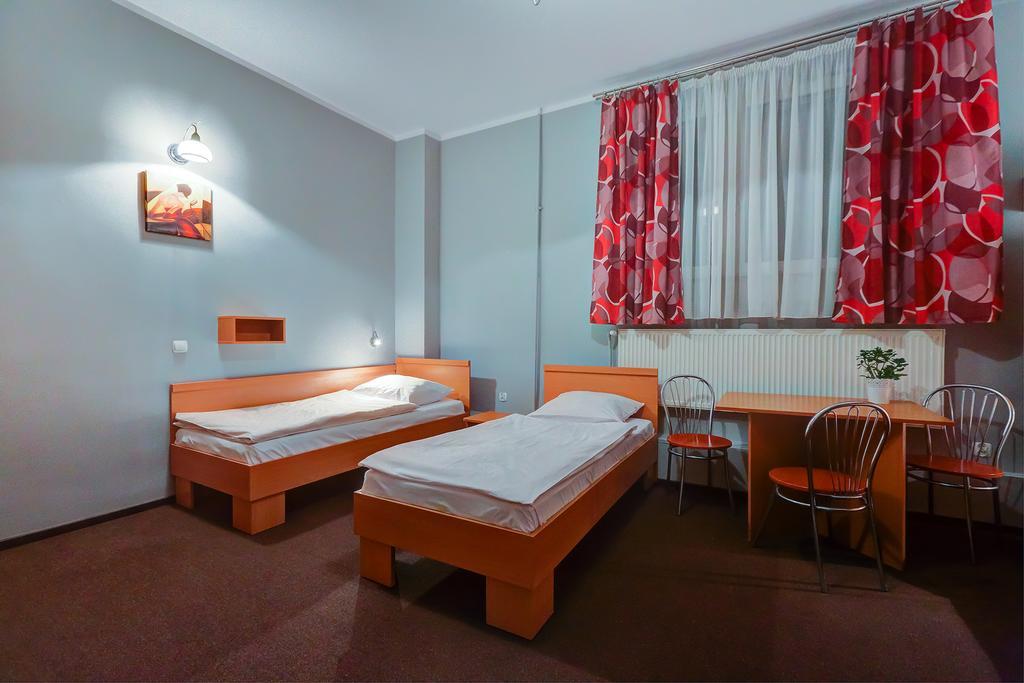 Hostel Evotel Zielonka  Eksteriør bilde